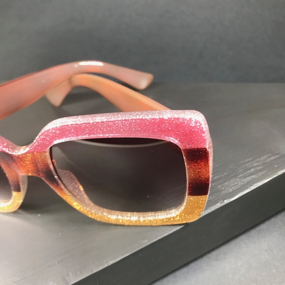 🆑 Square Sunglasses in Yellow and Pink - Picture 7 of 8